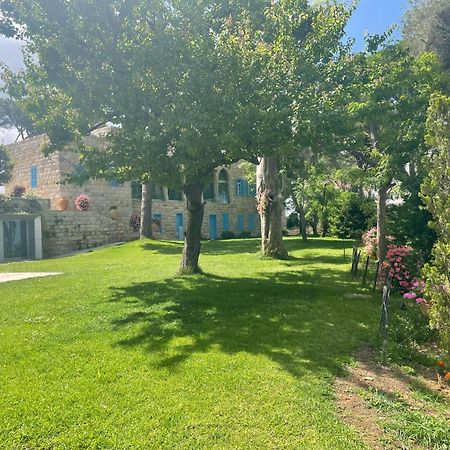 Hotel Al Bustan Beit Mery Екстер'єр фото