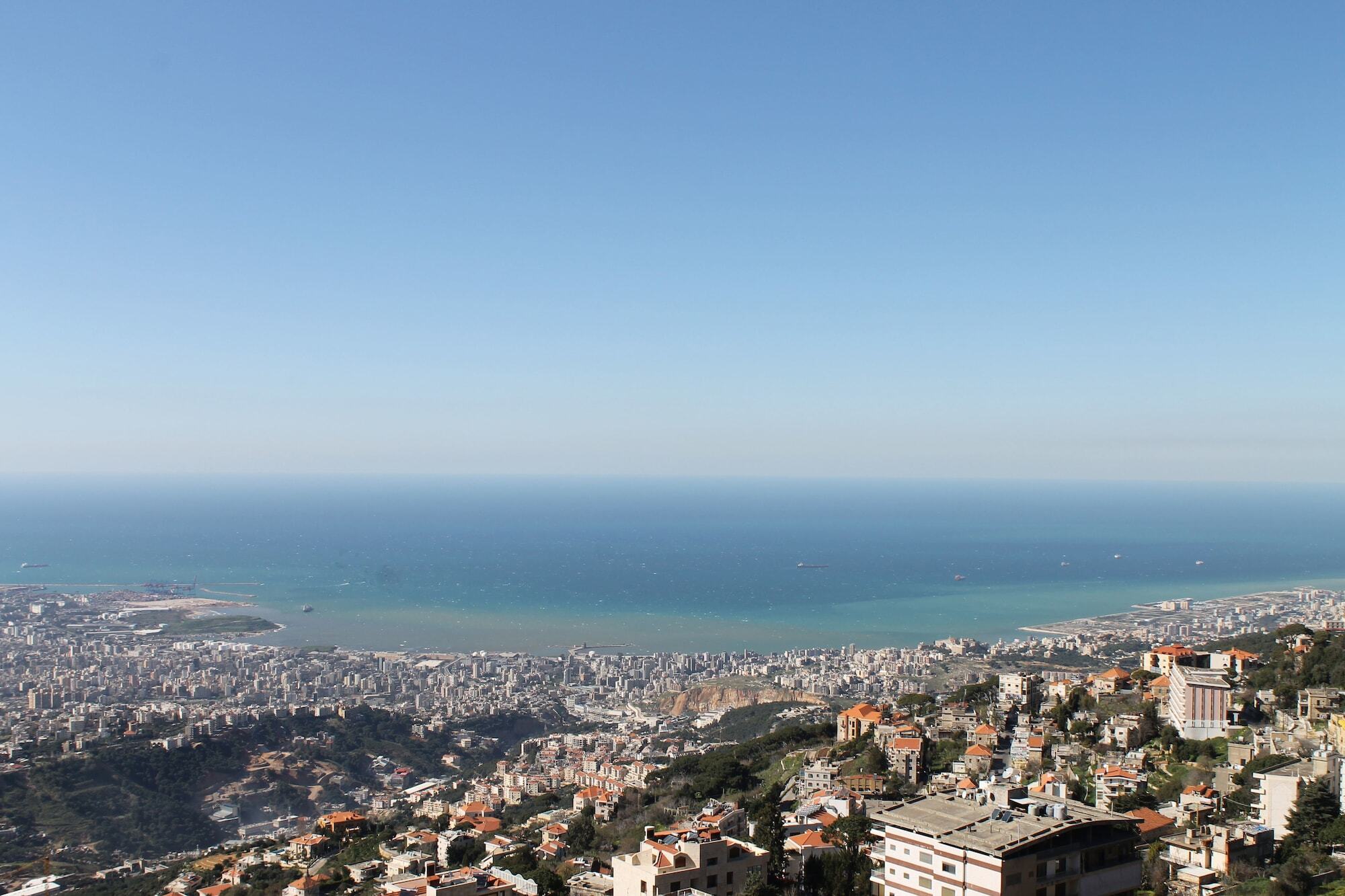 Hotel Al Bustan Beit Mery Екстер'єр фото